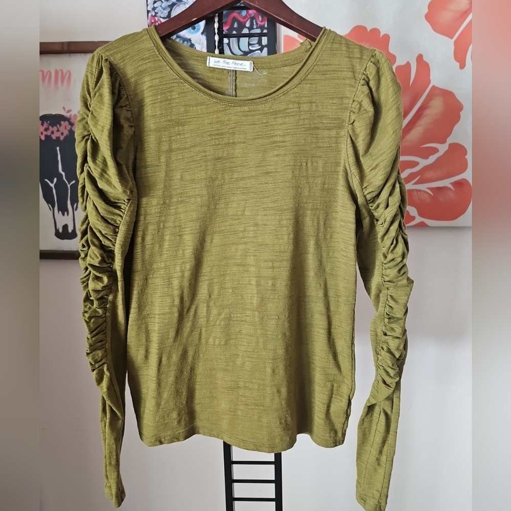 Free People We The Free Natasha Puffed Shoulder Tee Women's Size M‎ Green